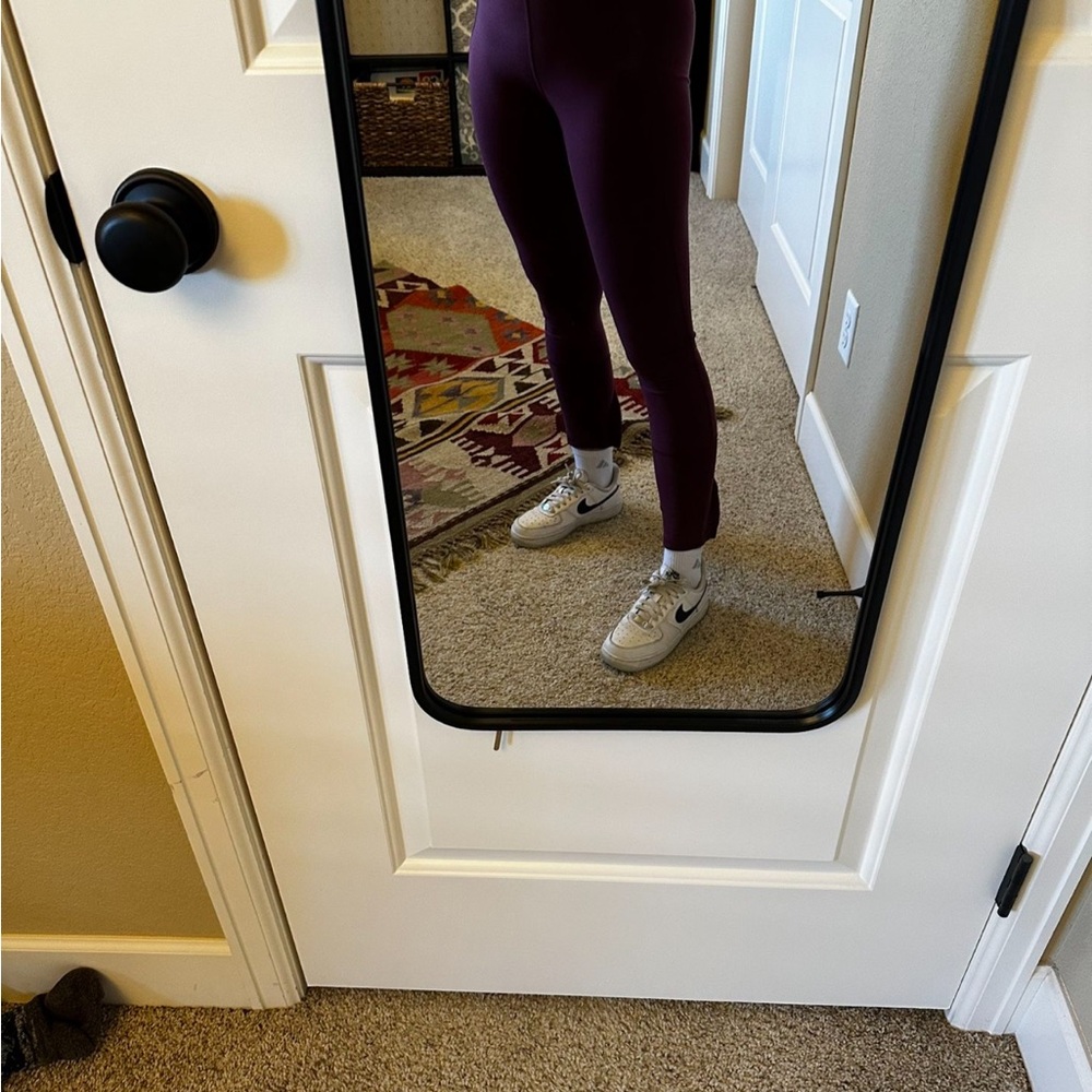 Lucy Magenta athletic Leggings